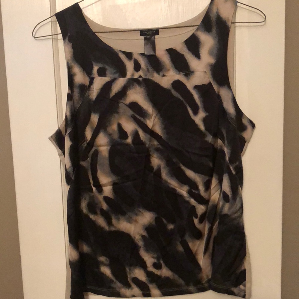 Ann Taylor Navy and Tan Shell Tank XL